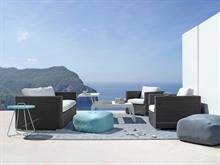 Loungemiljø på terrassen - Divine puf - Cane-line
